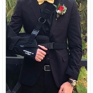 Men’s wearhouse suit Black slim fit size 38